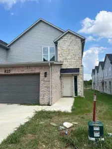 New construction Townhouse house 825 Premier Pkwy, Grand Prairie, TX 75051 - image