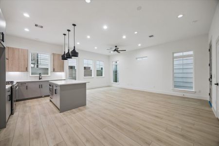 New construction Single-Family house 740 Curtin St, Houston, TX 77018 - image 11
