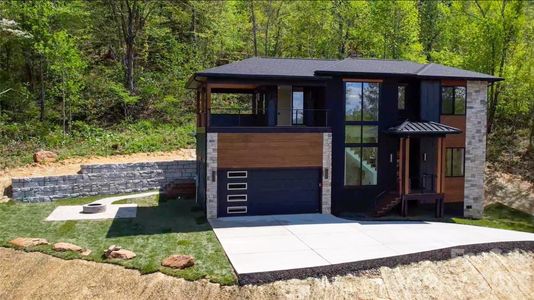 New construction Single-Family house 134 View Rdg Pkwy, Leicester, NC 28748 - image