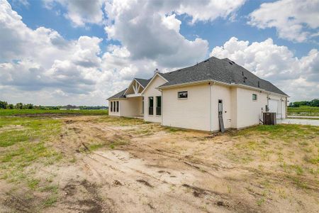 New construction Single-Family house 125 Aiden Dr, Waxahachie, TX 75165 plan The Avery - image 4