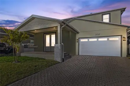 New construction Single-Family house 2727 W Chestnut St, Tampa, FL 33607 - image