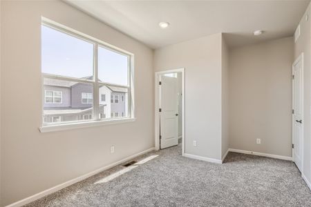 New construction Townhouse house 6814 Merseyside Ln, Castle Pines, CO 80108 Montauk- photo 25 25