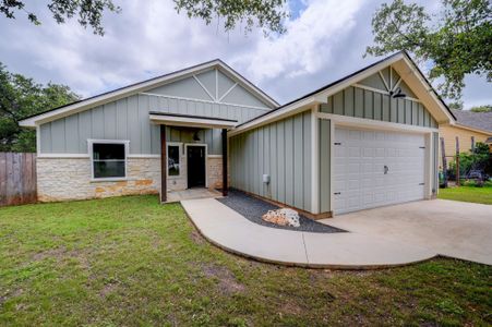 New construction Single-Family house 6 Chapotec Cir, Wimberley, TX 78676 - image