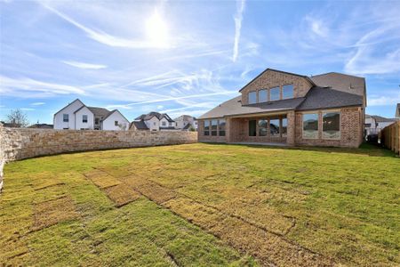 New construction Single-Family house 100 Echo Pass, Liberty Hill, TX 78642 The Naples II- photo 1 1