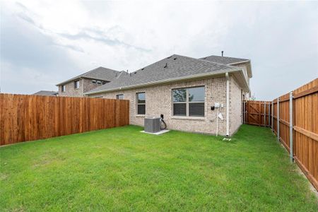 New construction Townhouse house 1076 Happy Holly Rd, Lavon, TX 75166 Almanor- photo 0