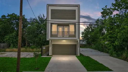 New construction Single-Family house 6631 Foster St, Houston, TX 77021 null- photo 0