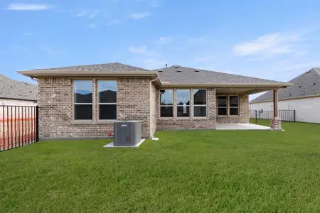 New construction Single-Family house 1908 Vittoria Ln, Little Elm, TX 75068 plan Torino - image 3