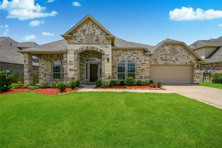 New construction Single-Family house 1577 Elm Ct, Angleton, TX 77515 plan The Boxwell - image
