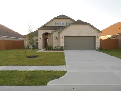 New construction Single-Family house 1041 Comal Trl, Dayton, TX 77535 - image