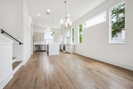 New construction Single-Family house 4229 Gibson St, Houston, TX 77007 - image 12