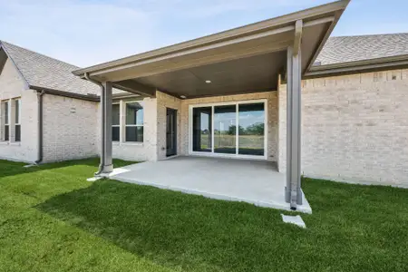 New construction Single-Family house 120 Rancher Trl, Waxahachie, TX 75165 plan Verona - image 4