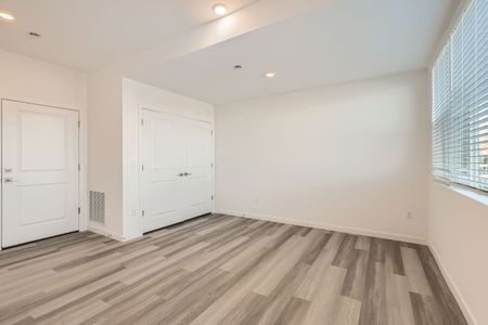 New construction Townhouse house 372 N Geneva St, Aurora, CO 80010 Dillon- photo 50 50