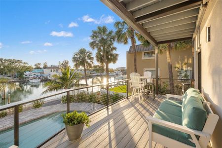 New construction Single-Family house 12400 Capri Cir N, Treasure Island, FL 33706 - image