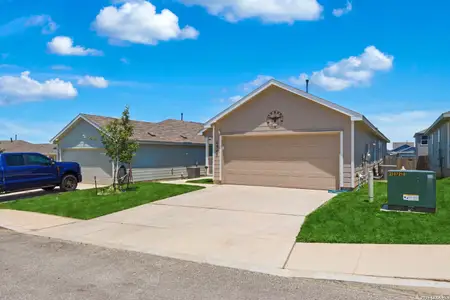 New construction Single-Family house 6947 Celestial Cv, San Antonio, TX 78252 plan Drexel - image