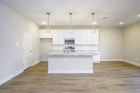 New construction Single-Family house 7604 Magnolia Vlg, San Antonio, TX 78252 plan The Osbourne - image 6