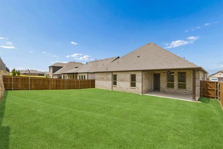 New construction Single-Family house 1007 Blue Mist Ct, Justin, TX 76247 plan Cedarwood I - image 16