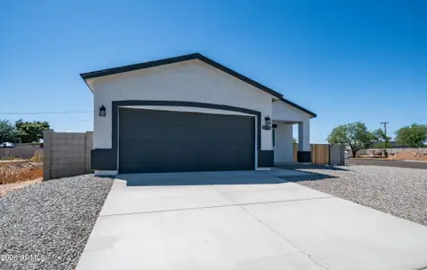 New construction Single-Family house 32112 W Palo Verde St, Wittmann, AZ 85361 - image