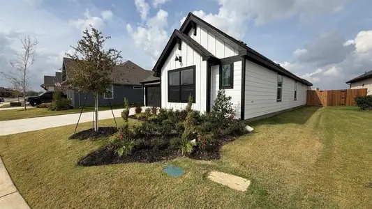 New construction Single-Family house 1704 River Bend Rd, Burleson, TX 76028 plan Kilgore - image
