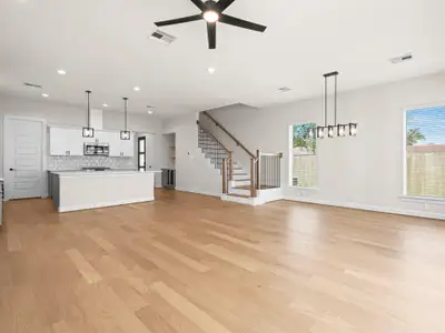 New construction Single-Family house 7208 Shadyvilla Ln, Houston, TX 77055 - image 19