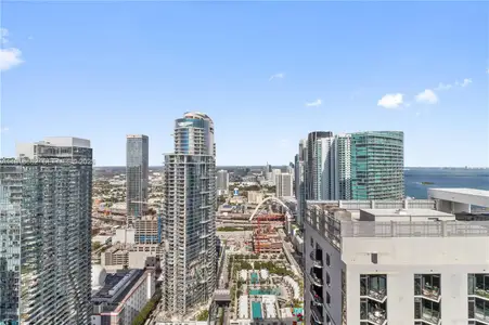 New construction Condo house 159 Ne 6Th St, Unit 4713, Miami, FL 33132 - image