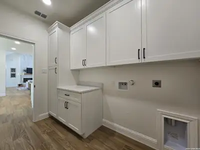 New construction Single-Family house 1247 Marlys Ave, Canyon Lake, TX 78133 - image 12