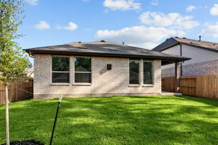 Austin Point by David Weekley Homes in Richmond - image 3