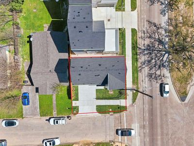 This aerial view showcases the 2,000 sqft corner lot.