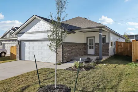 New construction Single-Family house 120 Outlaw Dr, Jarrell, TX 76537 plan 120 Outlaw Drive - image