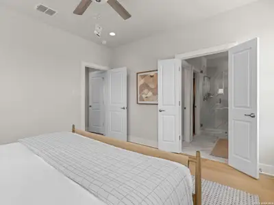 New construction Townhouse house 503 Burrus Pl, San Antonio, TX 78210 - image 10