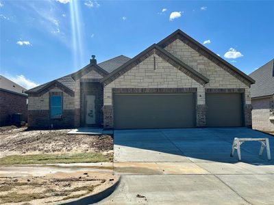 New construction Single-Family house 2005 Belle Lagos Ln, Cleburne, TX 76033 - image
