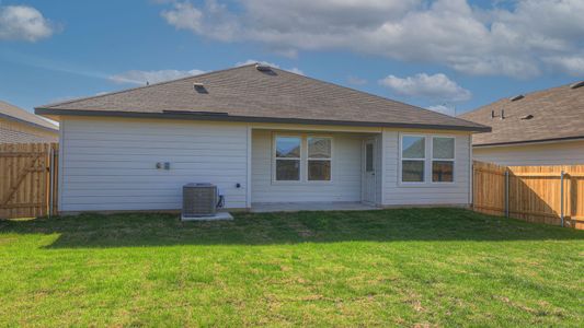 New construction Single-Family house 339 Honeydew Wy, Seguin, TX 78155 The Ashburn- photo 3 3