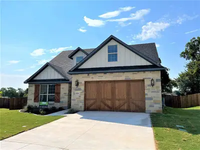 New construction Single-Family house 1028 Gannon Valley Trl, Weatherford, TX 76087 - image