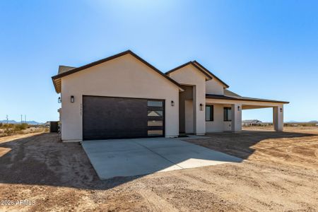 New construction Single-Family house 33227 W Sunland Ave, Tonopah, AZ 85354 - image