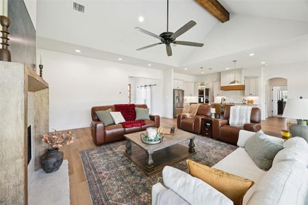 New construction Single-Family house 3004 Parker Meadows Ct, Weatherford, TX 76088 - image 9