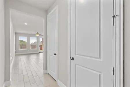 New construction Townhouse house 593 Hutchinson Ln, Lewisville, TX 75077 null- photo 3 3