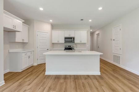 New construction Single-Family house Crestview, FL 32539 plan Elizabeth - image 9