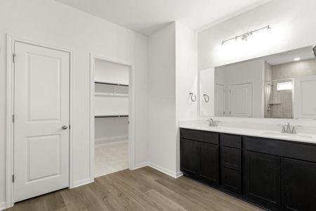 New construction Single-Family house 3725 Pin Oak Hls, Seguin, TX 78155 plan Ford - image 10