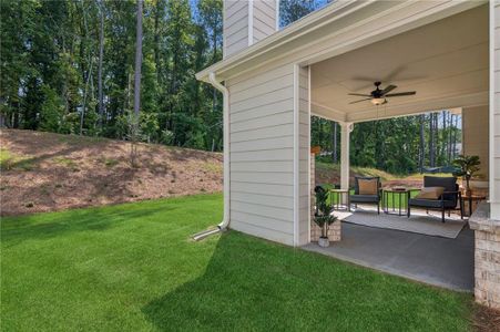 New construction Single-Family house 5552 Keswick Dr, Flowery Branch, GA 30542 - image