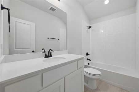 New construction Single-Family house 1401 Quail Creek Dr, Cleburne, TX 76033 plan Essex - image 16