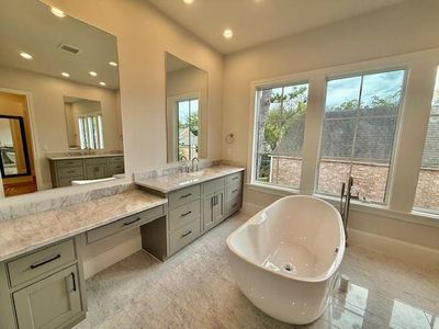 New construction Townhouse house 10 S Briar Hollow Ln, Unit 46, Houston, TX 77027 - image 9