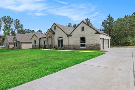 New construction Single-Family house 13308 Wichita Fall Trail Rd, Conroe, TX 77303 null- photo 2 2