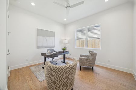 New construction Single-Family house 1344 Ebony Ln, Houston, TX 77018 plan The Emery - image 8