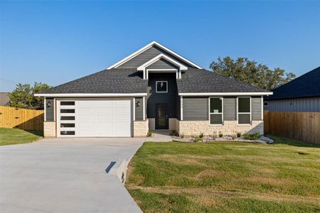 New construction Single-Family house 2504 Austin Court, Granbury, TX 76048 - photo 0