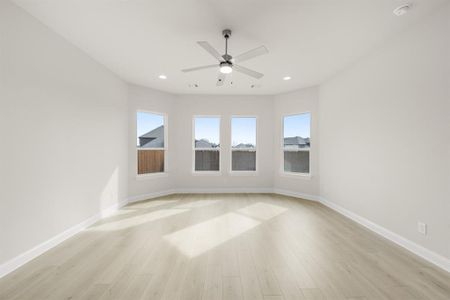 New construction Single-Family house 5410 Rowlan Row, Midlothian, TX 76065 plan Concord - image 12