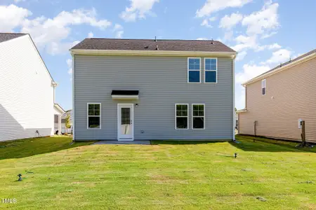 New construction Single-Family house 17 W Emily Gardens Dr, Selma, NC 27576 plan Bonnet - image