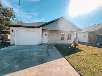 New construction Single-Family house 1223 Weesley Street, Greenville, TX 75401 - photo 0