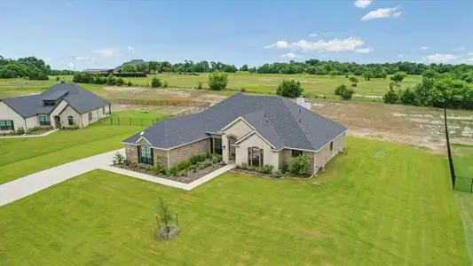 New construction Single-Family house 1080 Julian Dr, Van Alstyne, TX 75495 plan San Marcos - image