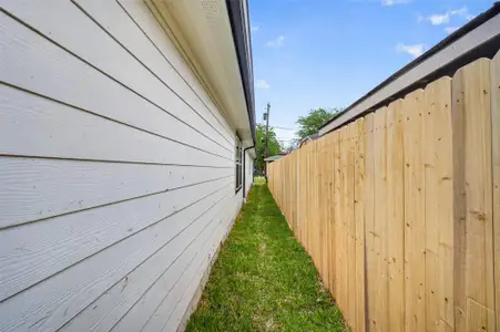New construction Single-Family house 808 Ave E, South Houston, TX 77587 - image