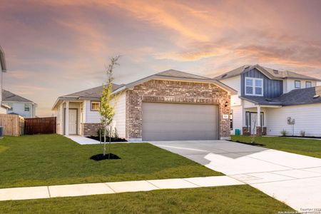 New construction Single-Family house 425 Jean St, Seguin, TX 78155 - photo 0