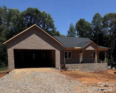 New construction Single-Family house 1895 Knolls Dr, Newton, NC 28658 - image